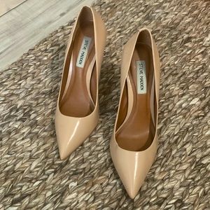 Beige Steve Madden Patent Leather Pointy Pumps